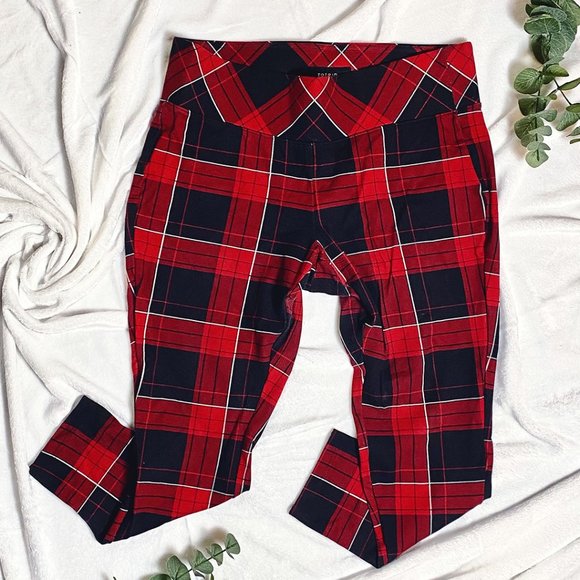 TORRID Premium Ponte Stretch Pull-On Pixie Pant, Red Plaid, Size 1X Regular - Picture 1 of 7